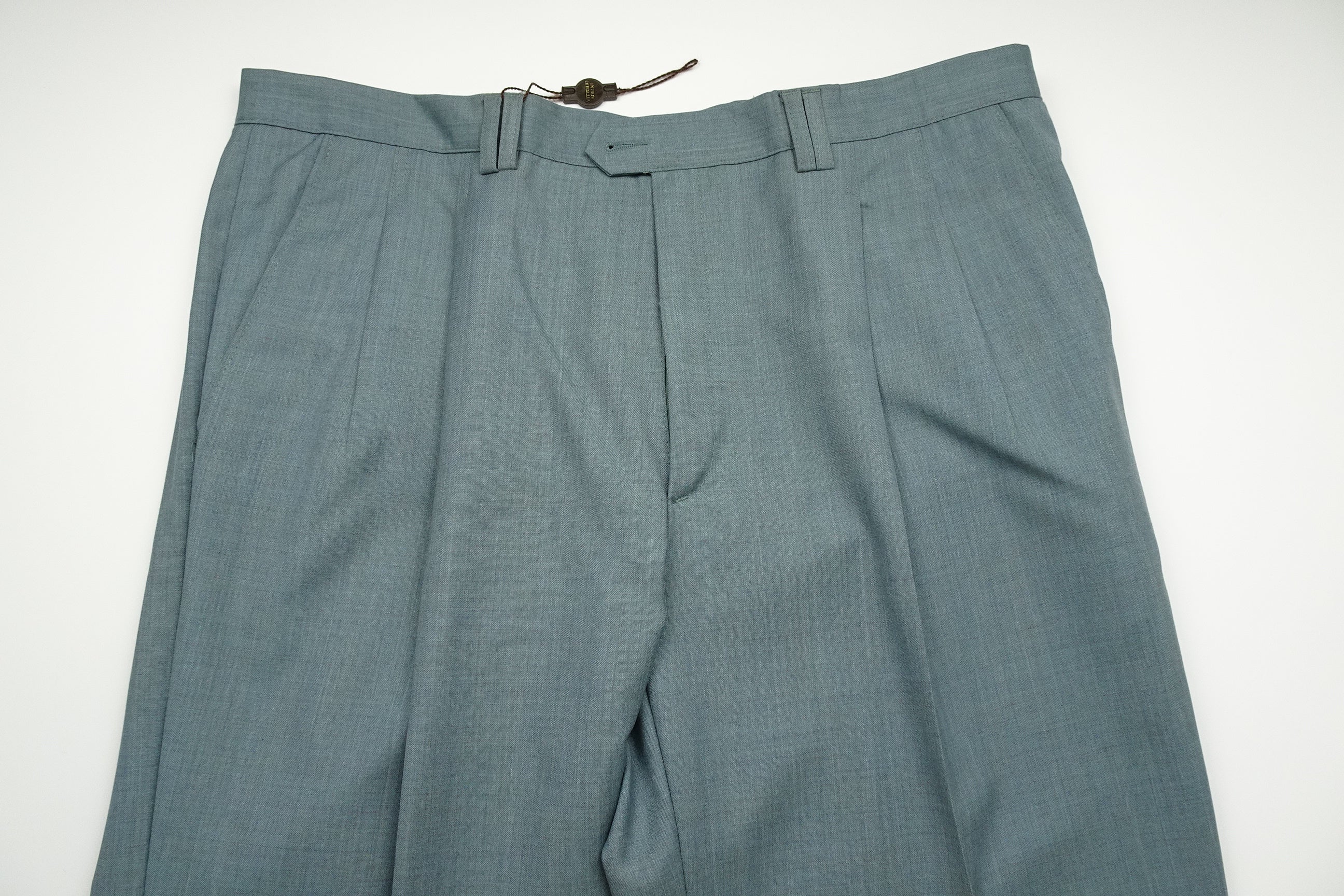 Light Blue Fresco EU54/W38