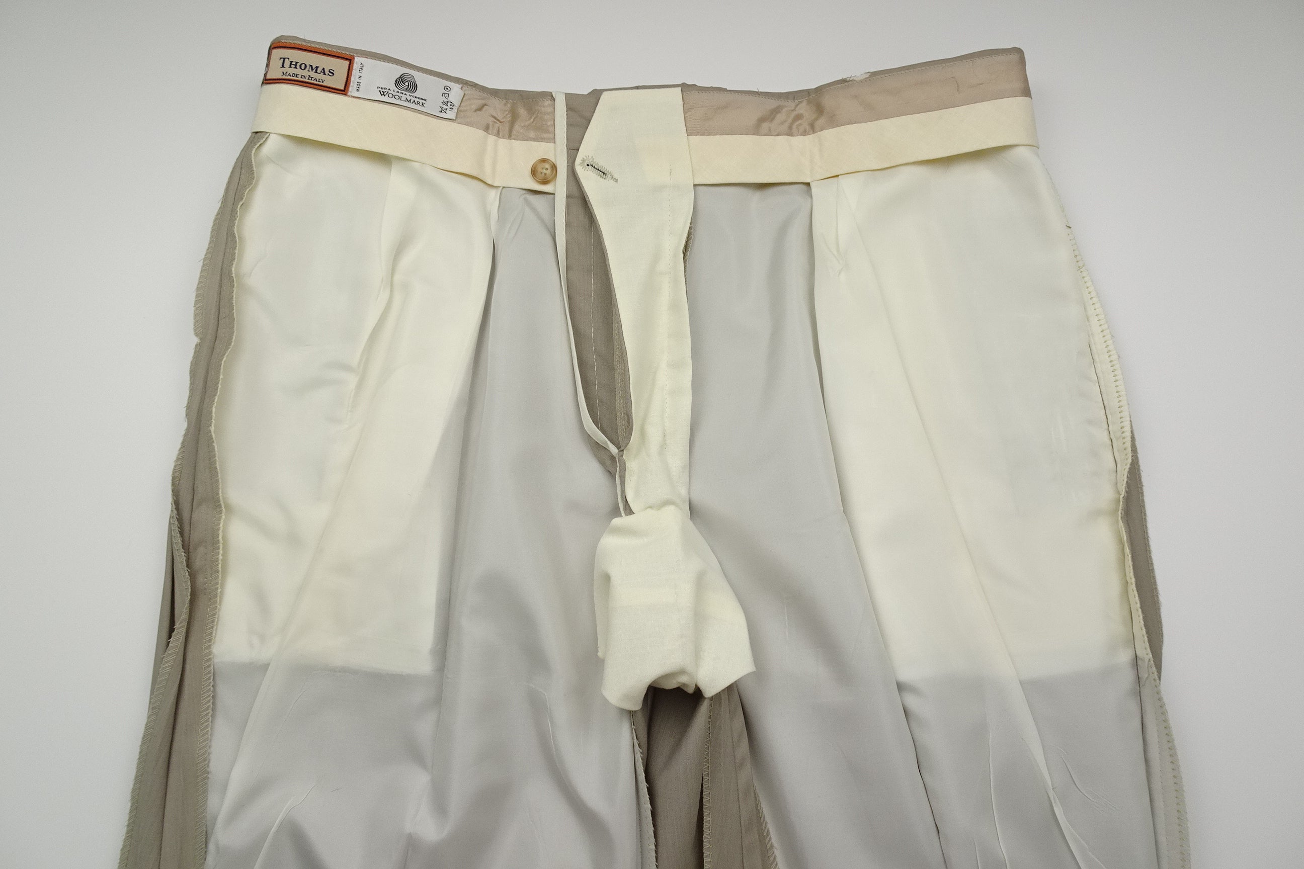 Light Brown Fresco EU52/W36